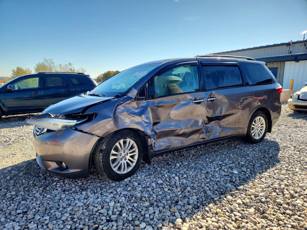 2017 TOYOTA SIENNA XLE 8-PASSENGER | 5TDYZ3DC4HS813171 | UPCARS