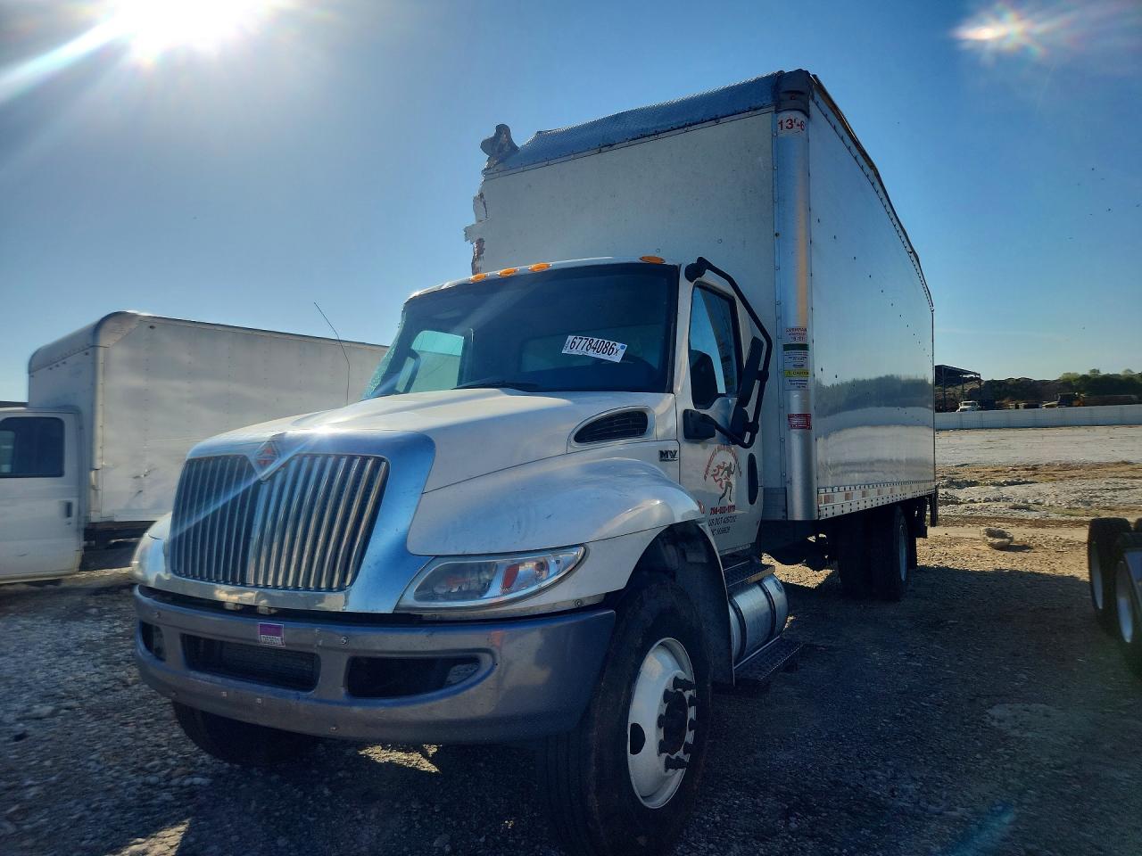 2022 INTERNATIONAL ALL OTHER BOX TRUCK | 3HAEUMMLXNL401714 | UPCARS