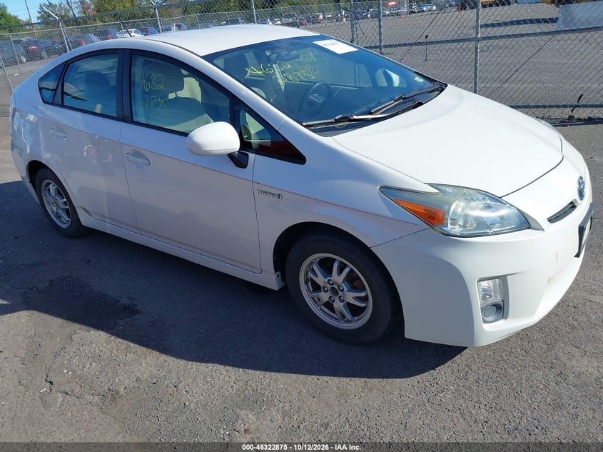 2011 TOYOTA PRIUS THREE | JTDKN3DU5B5332644 | UPCARS
