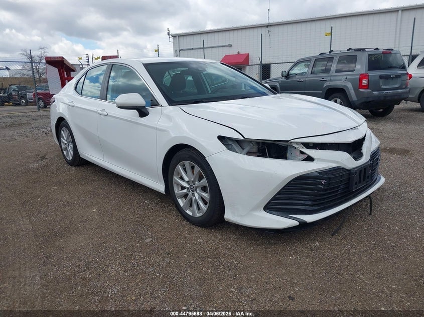 2020 TOYOTA CAMRY LE | 4T1C11AK9LU938801 | UPCARS
