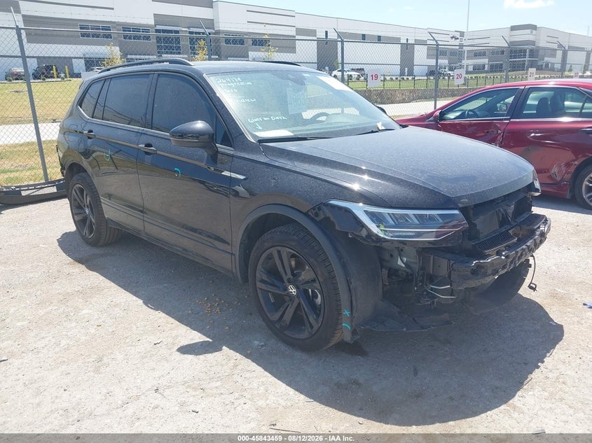 2024 VOLKSWAGEN TIGUAN 2.0T SE R-LINE BLACK | 3VVCB7AXXRM224156 | UPCARS