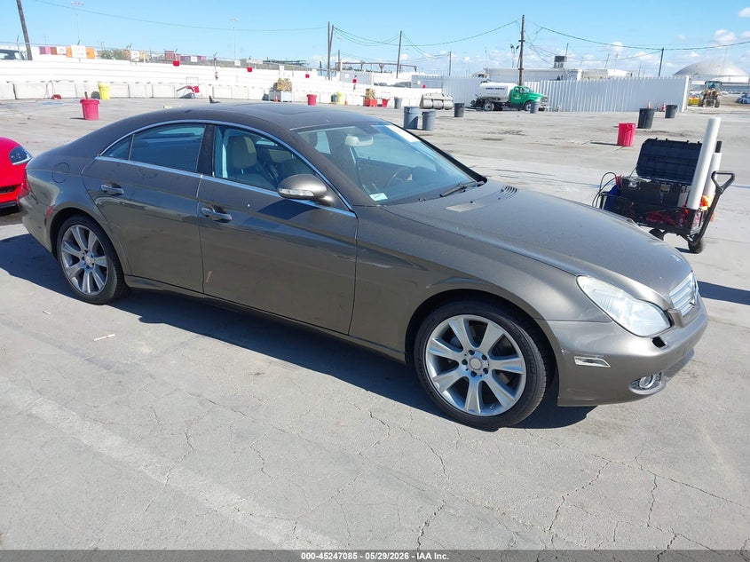 2008 MERCEDES-BENZ CLS 550 | WDDDJ72XX8A117694 | UPCARS