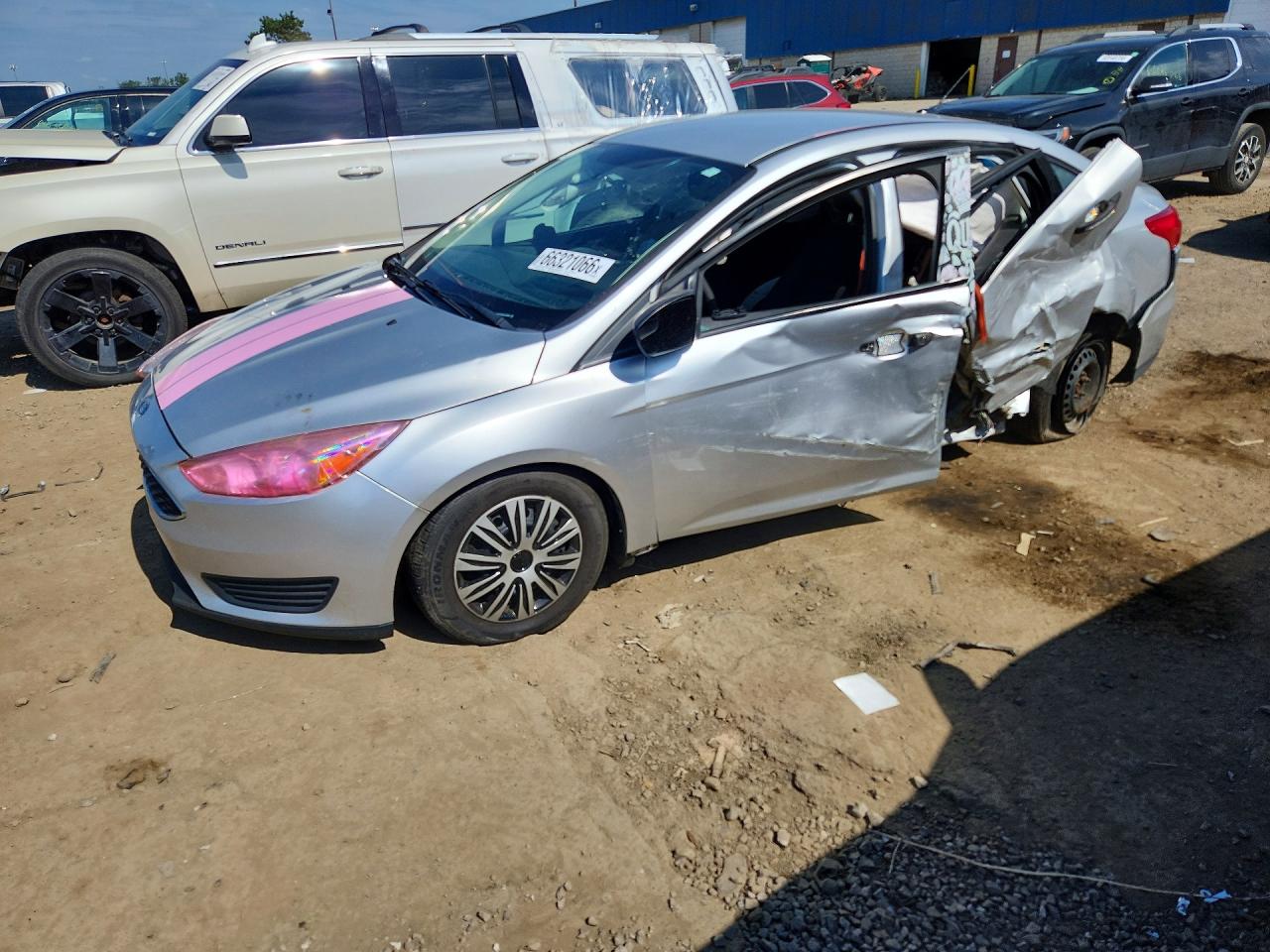 2016 FORD FOCU S | 1FADP3E26GL356864 | UPCARS