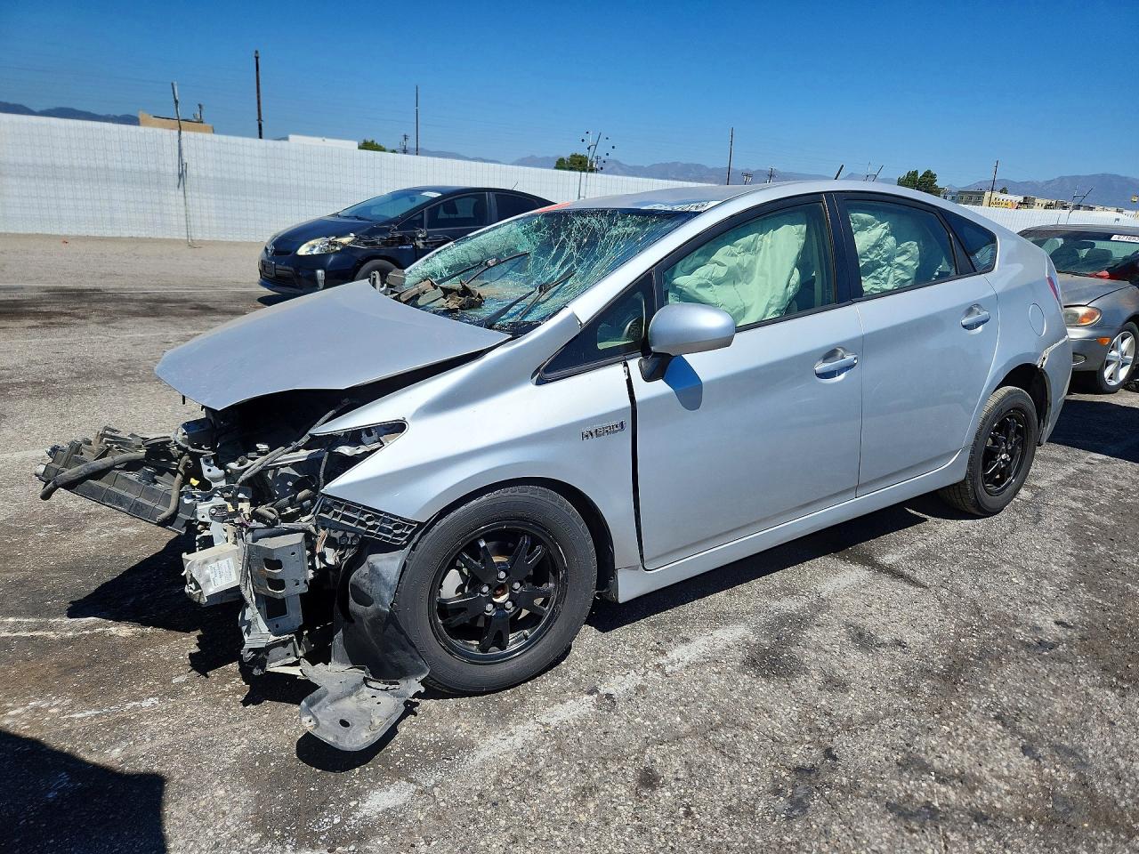 2015 TOYOTA PRIUS TWO | JTDKN3DU2F0436480 | UPCARS