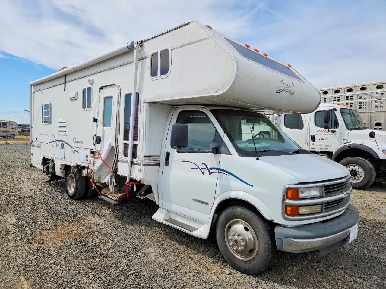 2000 OTHER  RV RECREATION | 1GBJG31JXY1221303 | UPCARS