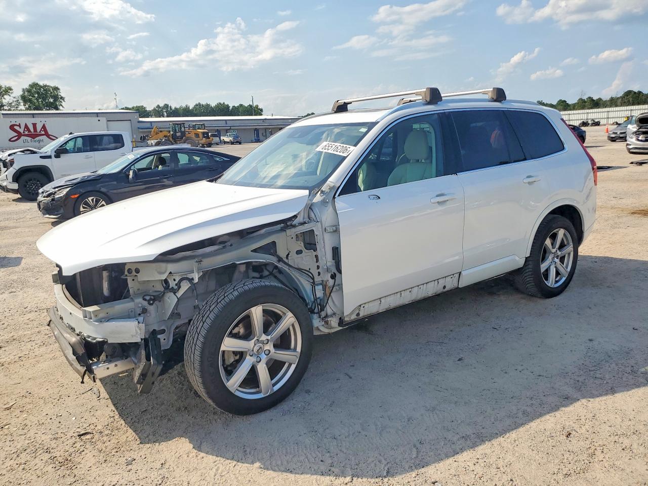 2021 VOLVO XC90 T6 MOMENTUM | YV4A221KXM1738198 | UPCARS