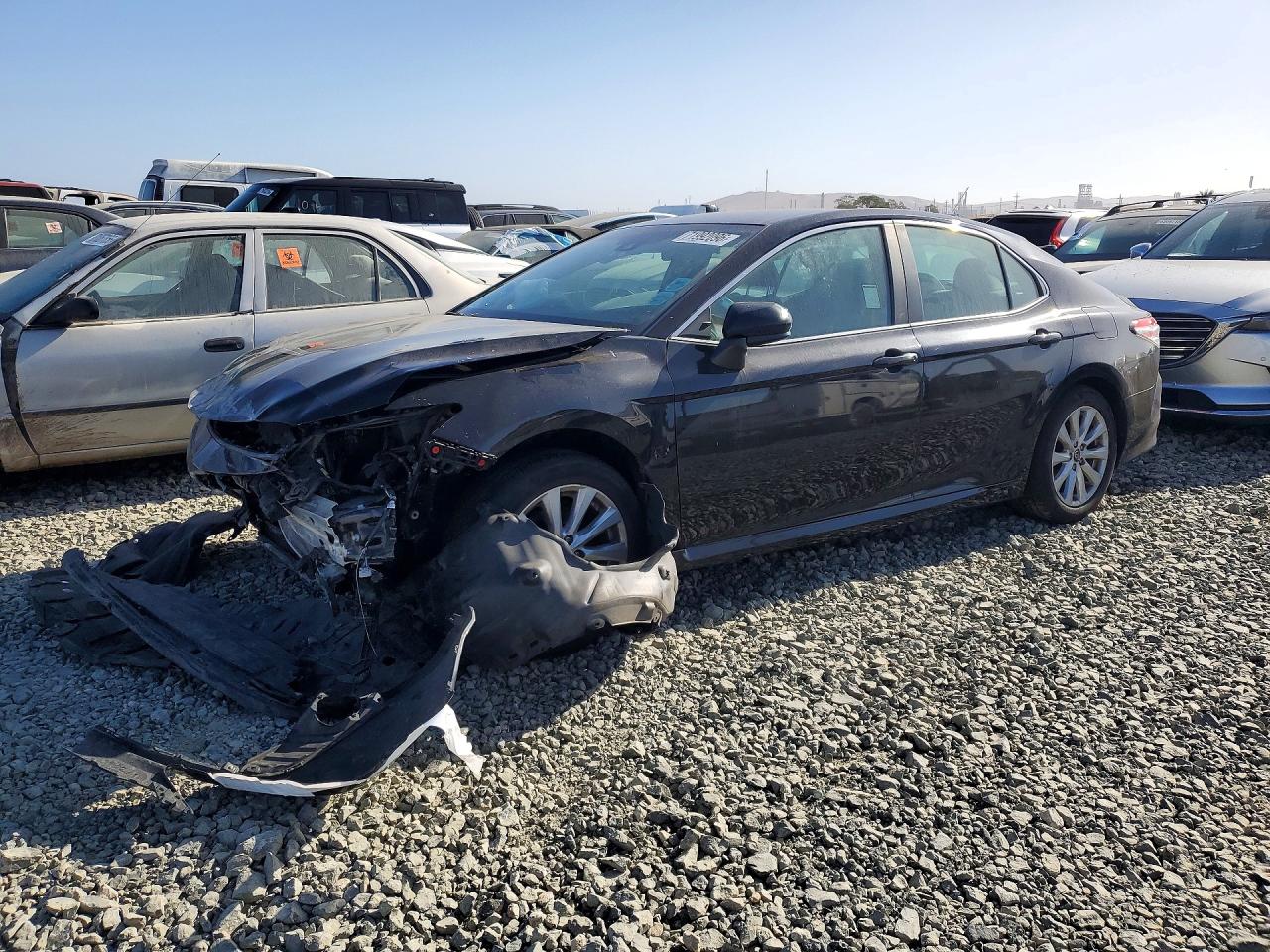 2018 TOYOTA CAMRY LE | 4T1B11HKXJU127197 | UPCARS