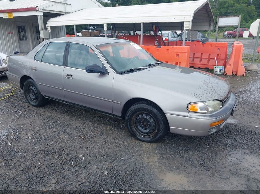 1995 TOYOTA CAMRY DX | 4T1SK11E8SU638474 | UPCARS