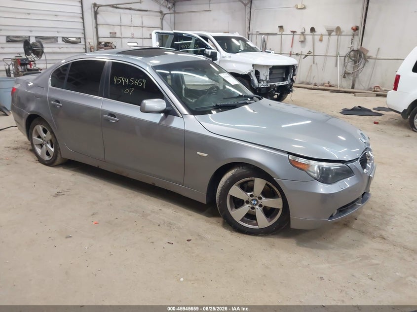 2007 BMW 525XI | WBANF33567CS41841 | UPCARS