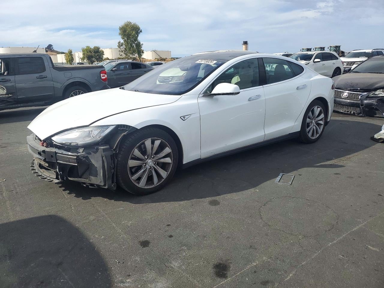 2015 TESLA MODEL S 85D | 5YJSA1H29FF091944 | UPCARS