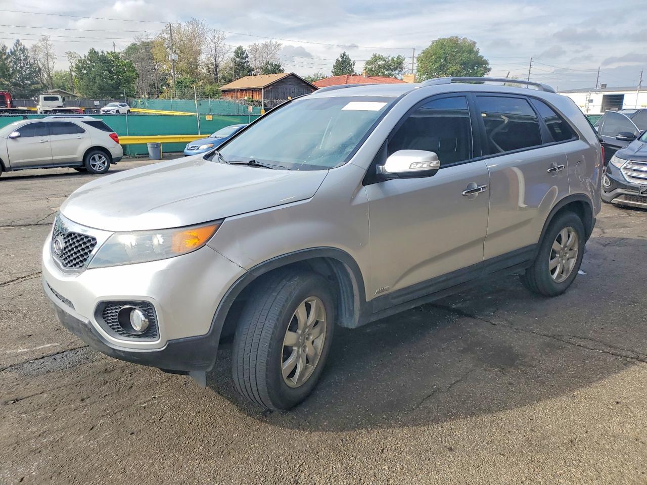 2012 KIA SORENTO LX | 5XYKTDA28CG228351 | UPCARS