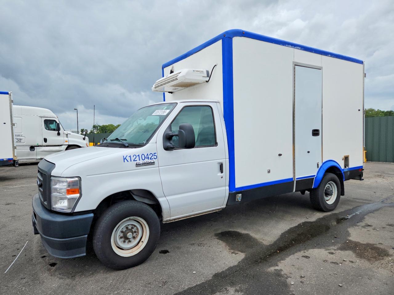2023 FORD ECONOLIN E350 SUPER DUTY CUTAWAY VAN | 1FDWE3FK1PDD09741 | UPCARS