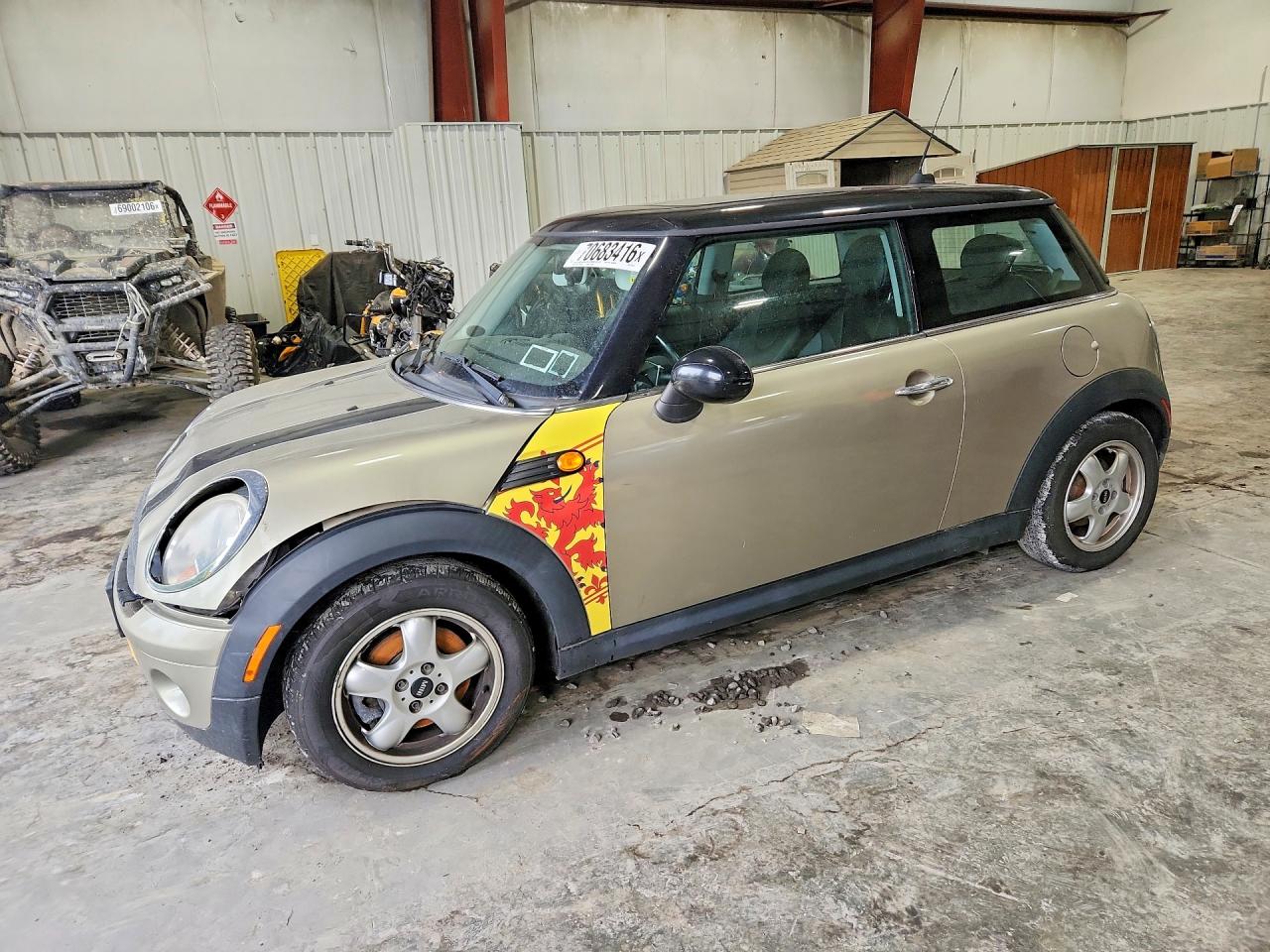 2010 MINI COOPER | WMWMF3C53ATU79195 | UPCARS