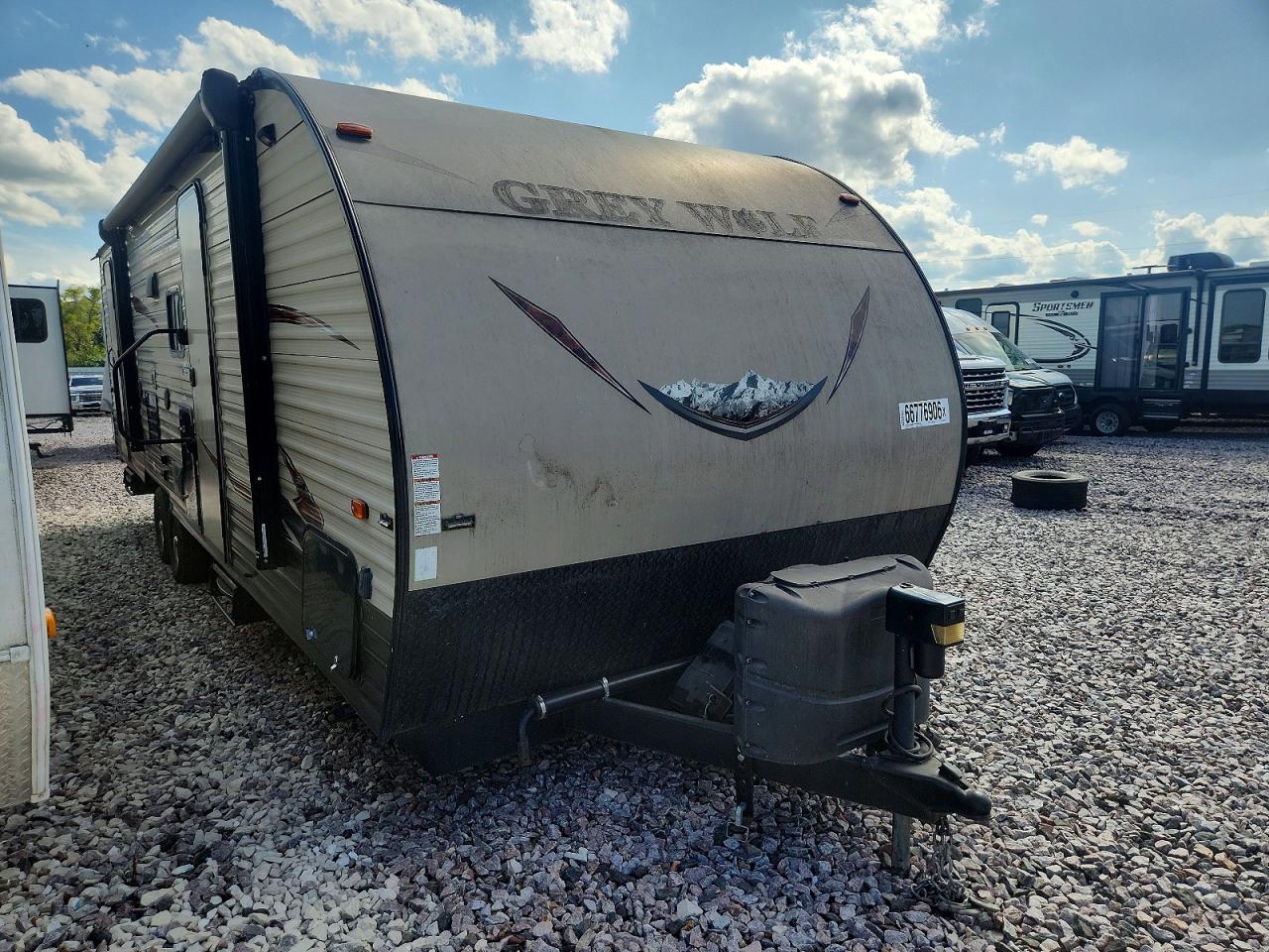 2017 FOREST RIVER GREY WOLF CAMPER | 4X4TCKB29HK037959 | UPCARS