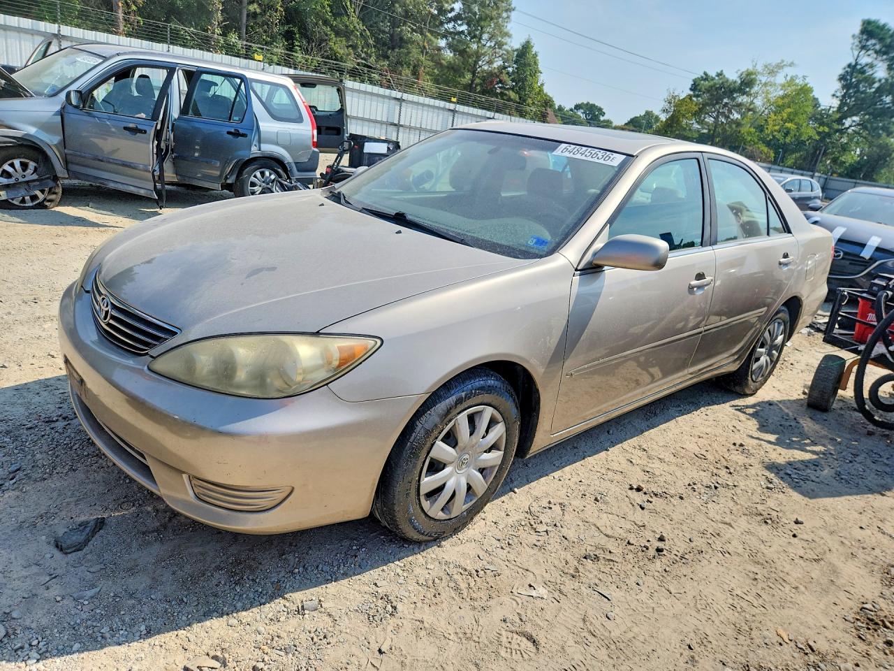 2005 TOYOTA CAMRY LE | JTDBE32K450313442 | UPCARS