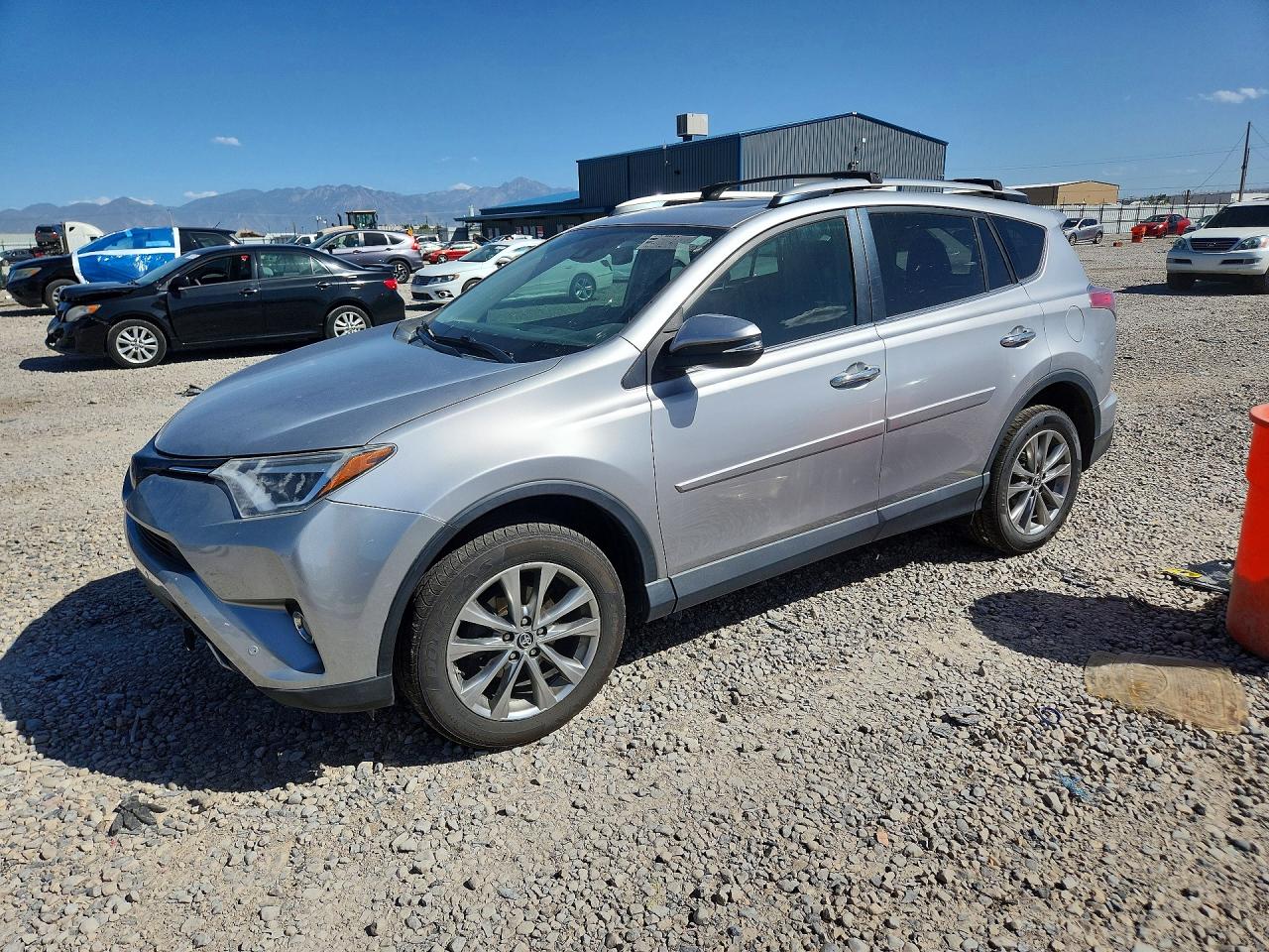 2017 TOYOTA RAV4 LIMITED | 2T3YFREV3HW358811 | UPCARS