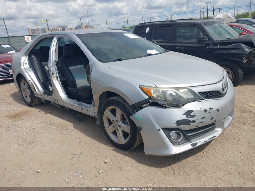 2014 TOYOTA CAMRY SE | 4T1BF1FK7EU448771 | UPCARS