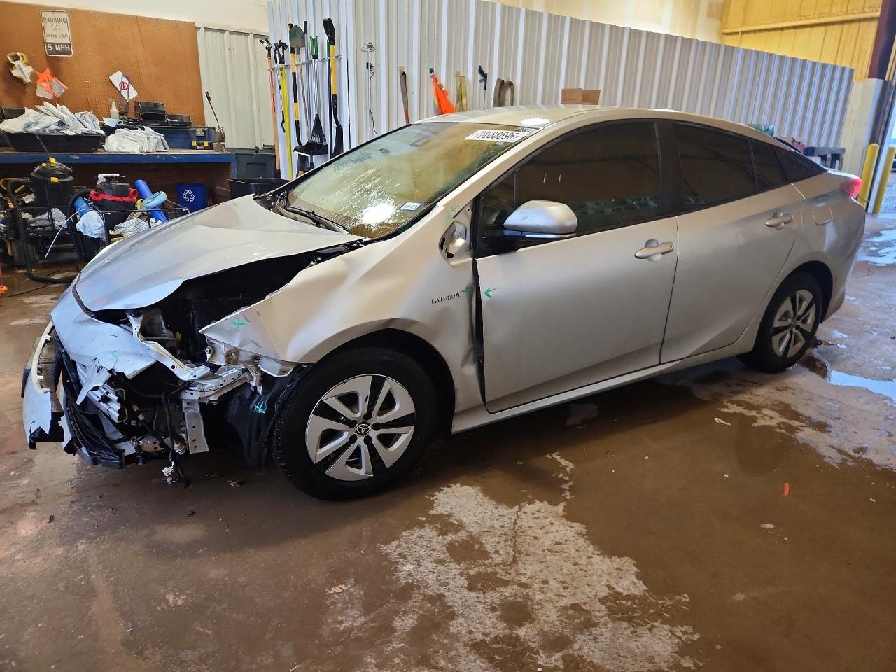 2018 TOYOTA PRIUS TWO | JTDKBRFU7J3600404 | UPCARS