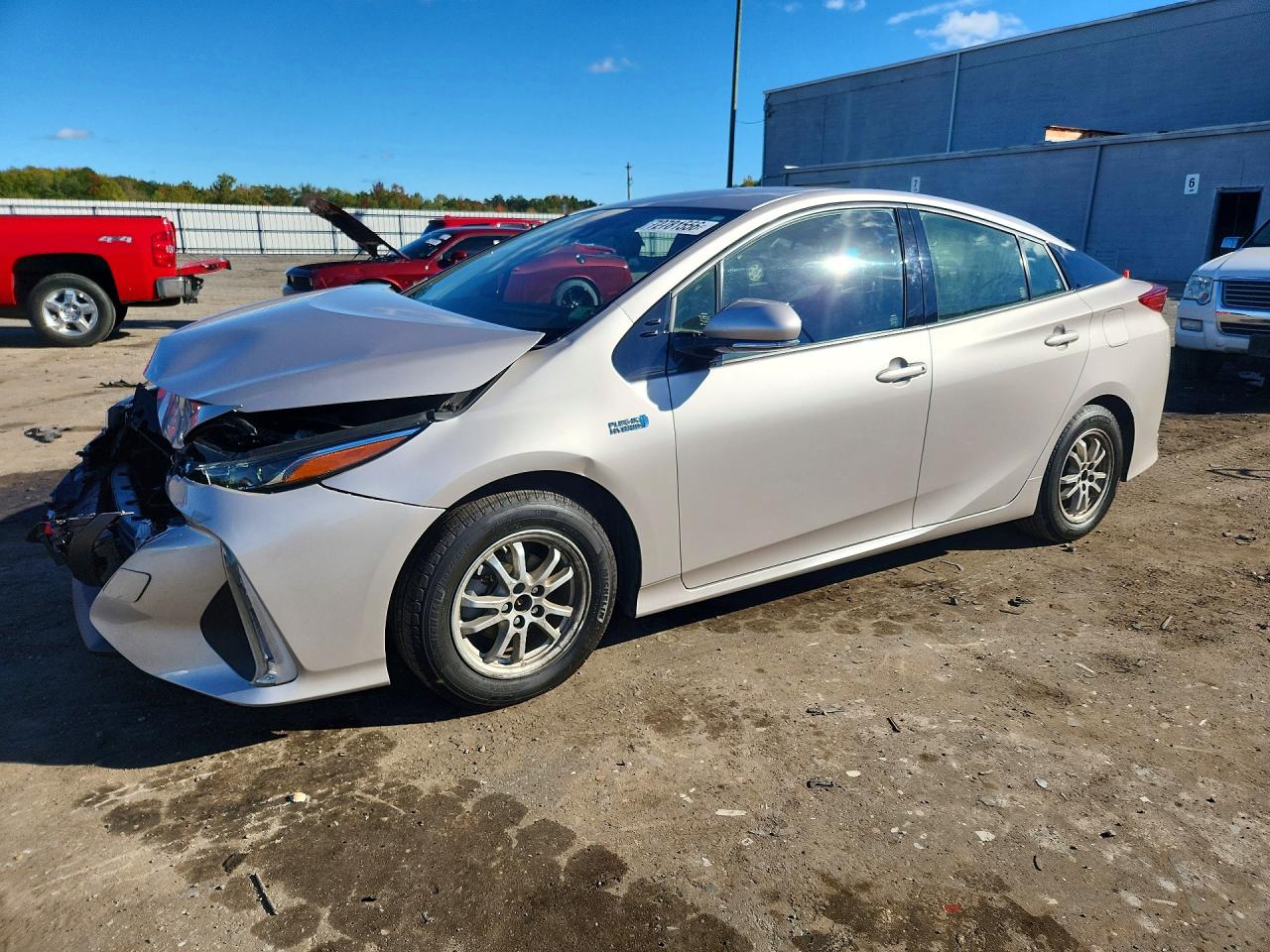 2018 TOYOTA PRIUS PREMIUM | JTDKARFPXJ3080406 | UPCARS