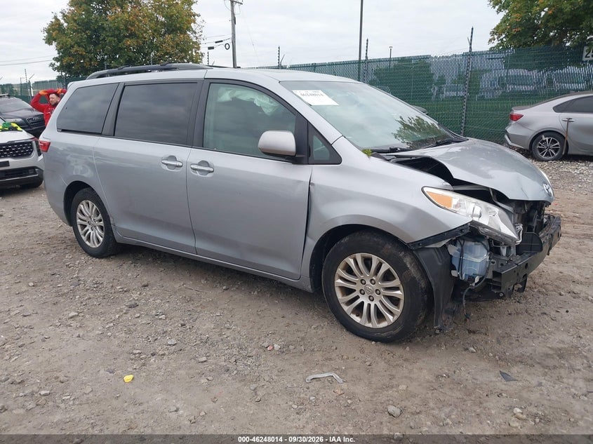 2015 TOYOTA SIENNA XLE 8 PASSENGER | 5TDYK3DC9FS643519 | UPCARS