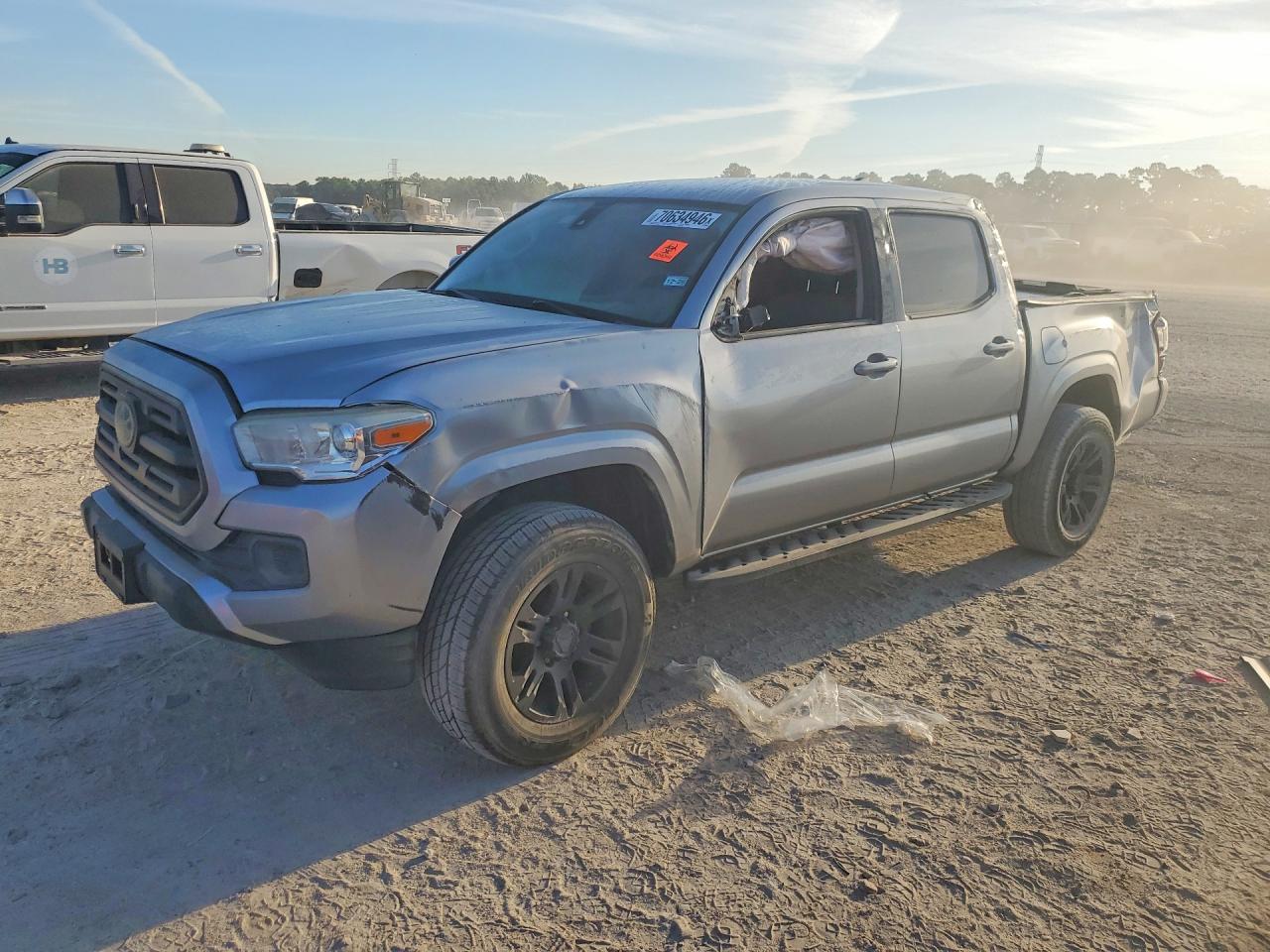 2019 TOYOTA TACOMA SR | 5TFAX5GN6KX159243 | UPCARS