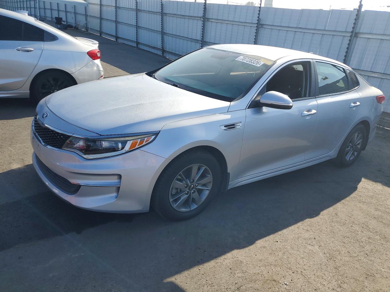 2016 KIA OPTIMA LX | 5XXGT4L11GG070844 | UPCARS