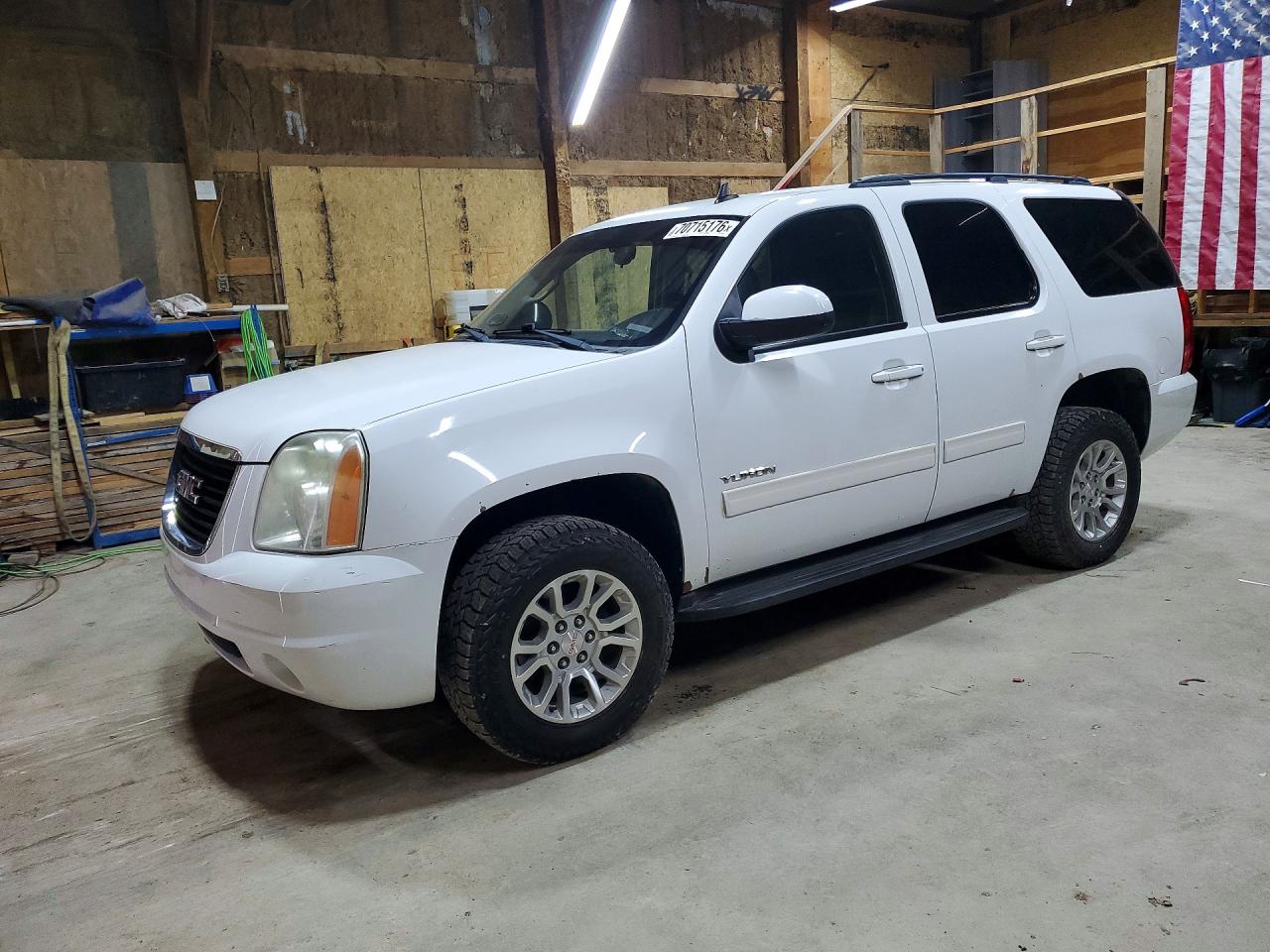 2011 GMC YUKON SLE | 1GKS2AE07BR270461 | UPCARS