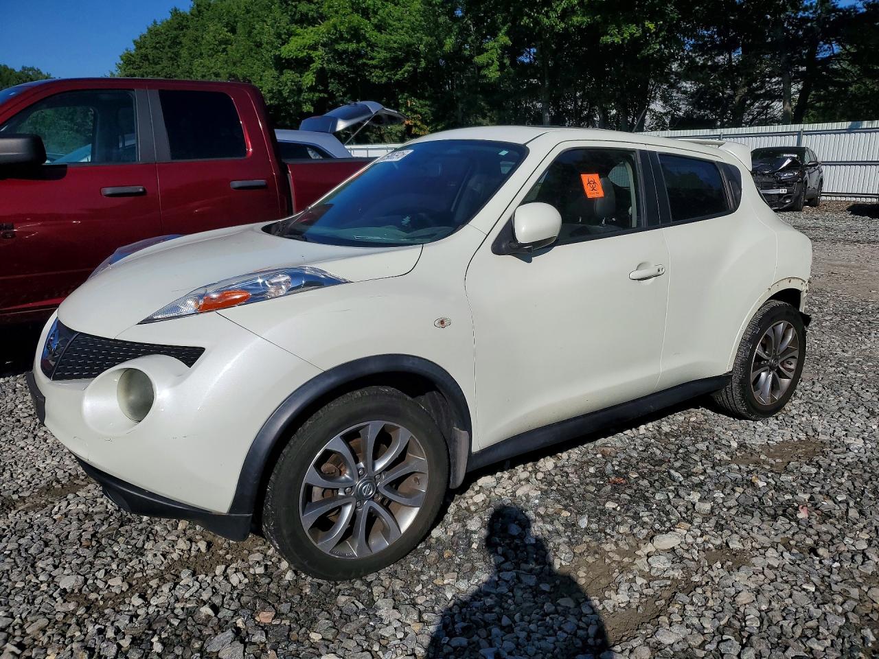2011 NISSAN JUKE S | JN8AF5MV8BT026115 | UPCARS