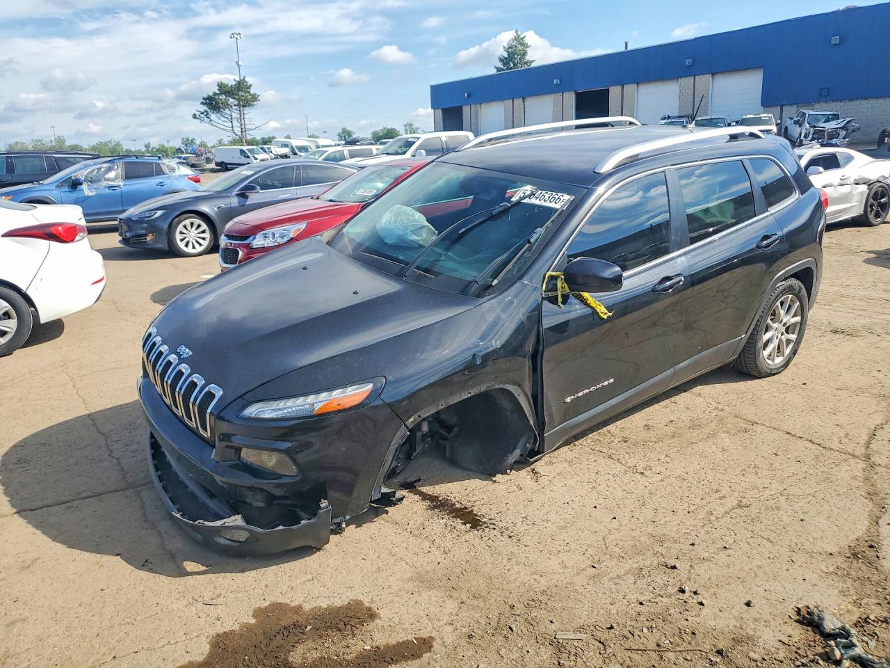 2017 JEEP CHEROKEE LATITUDE | 1C4PJLCB4HW573325 | UPCARS