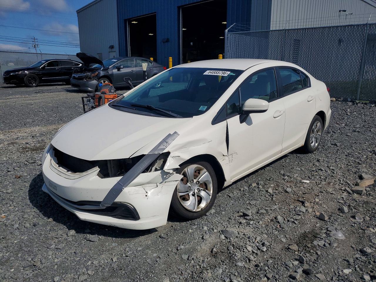 2015 HONDA CIVIC LX | 2HGFB2F46FH040731 | UPCARS