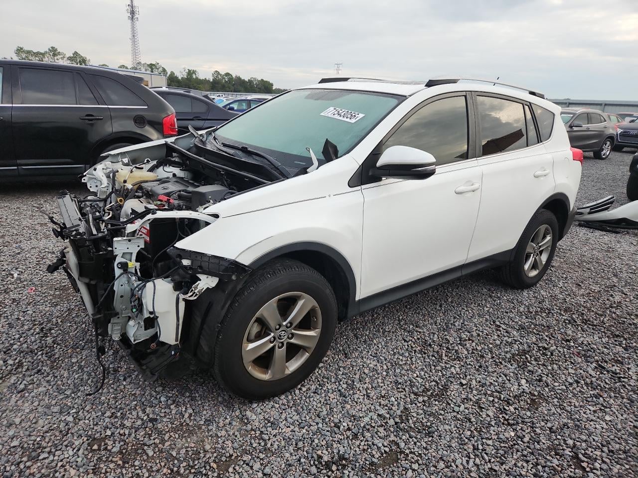 2015 TOYOTA RAV4 XLE | JTMRFREV3FJ037433 | UPCARS
