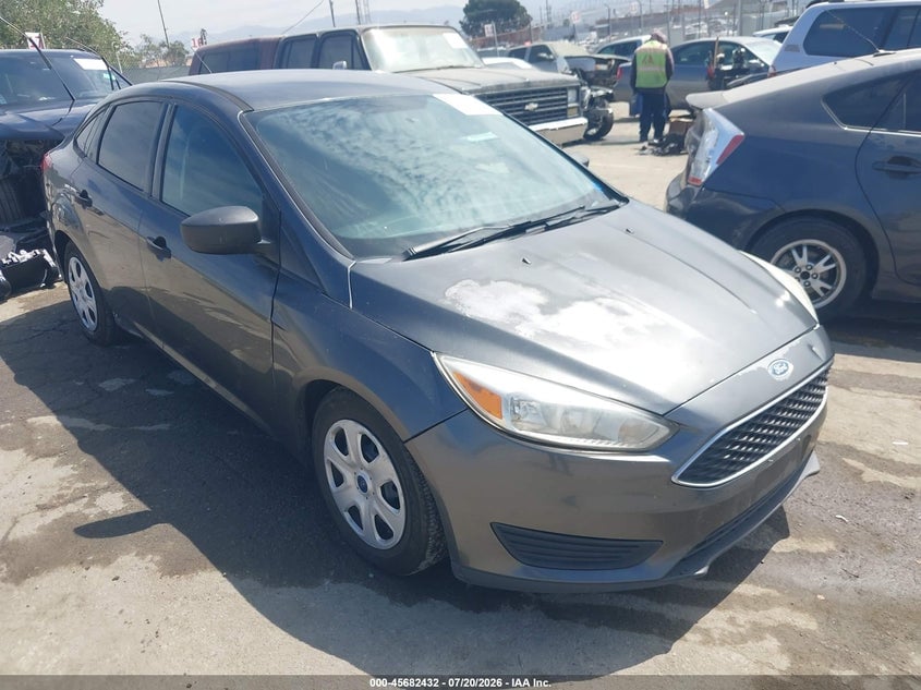 2016 FORD FOCU S | 1FADP3E25GL275953 | UPCARS