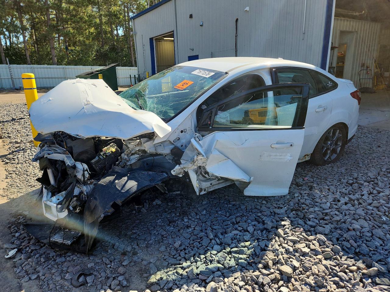 2014 FORD FOCU SE | 1FADP3F22EL143275 | UPCARS
