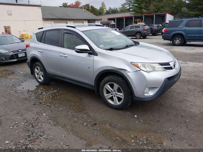 2014 TOYOTA RAV4 XLE | JTMRFREV2EJ007516 | UPCARS