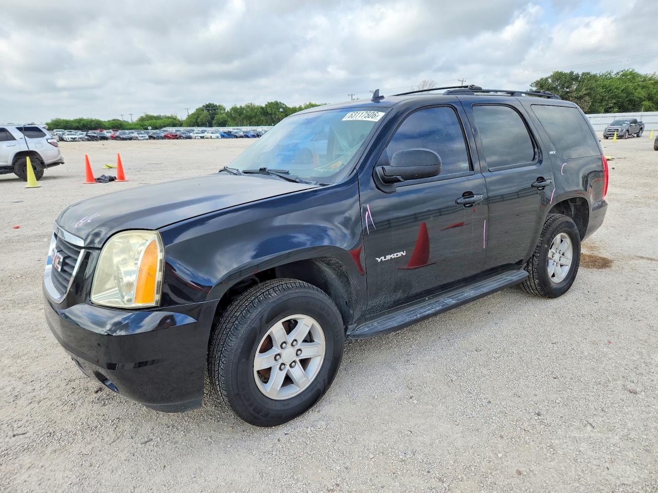 2013 GMC YUKON SLT | 1GKS1CE0XDR160568 | UPCARS