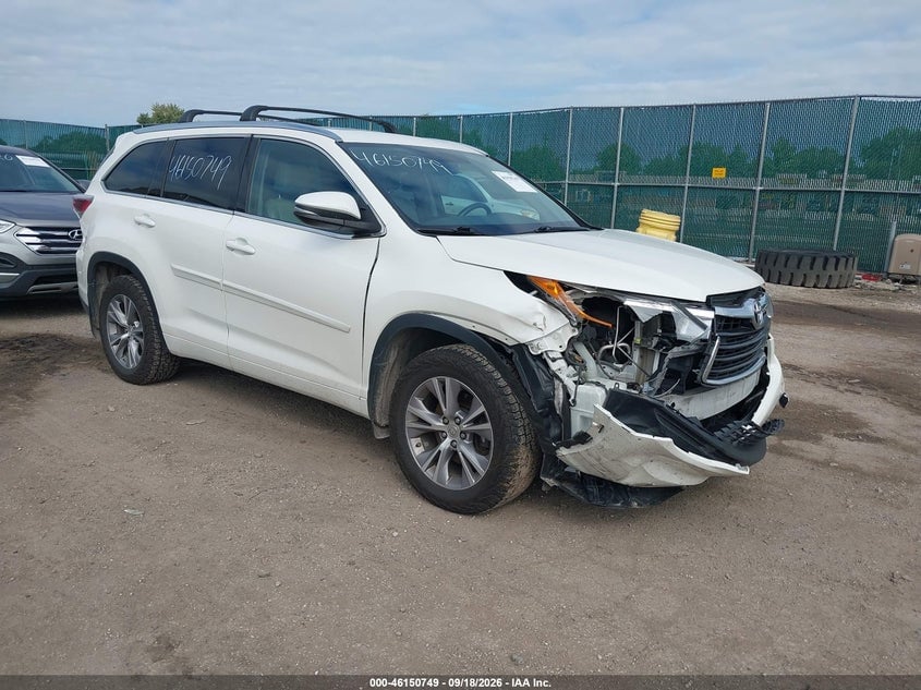 2015 TOYOTA HIGHLANDER XLE V6 | 5TDJKRFH1FS083105 | UPCARS