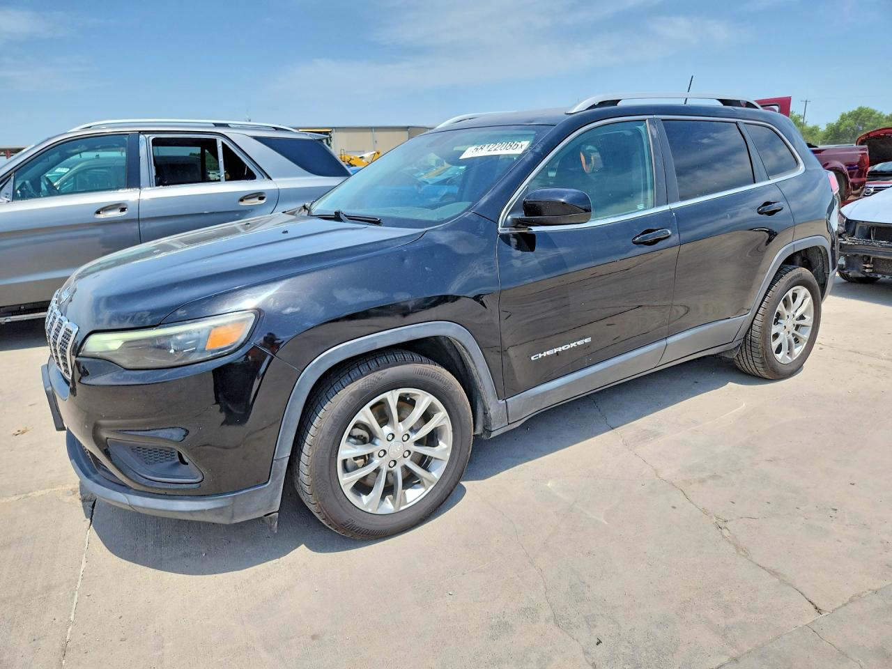 2019 JEEP CHEROKEE LATITUDE PLUS | 1C4PJLLB7KD242001 | UPCARS