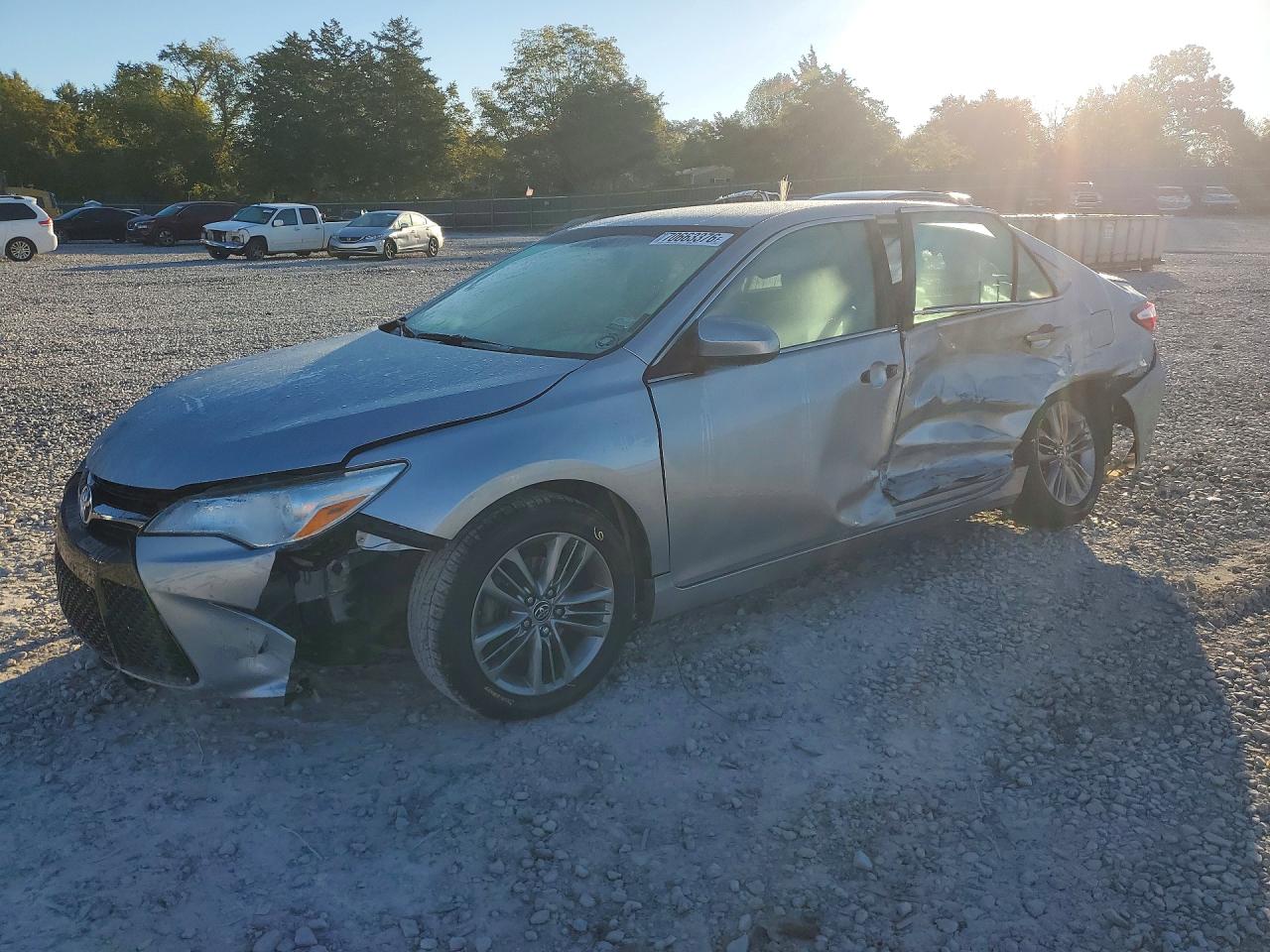 2015 TOYOTA CAMRY SE | 4T1BF1FK7FU977848 | UPCARS