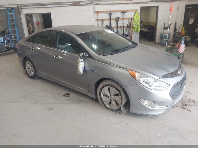 2015 HYUNDAI SONATA HYBRID | KMHEC4A42FA120158 | UPCARS