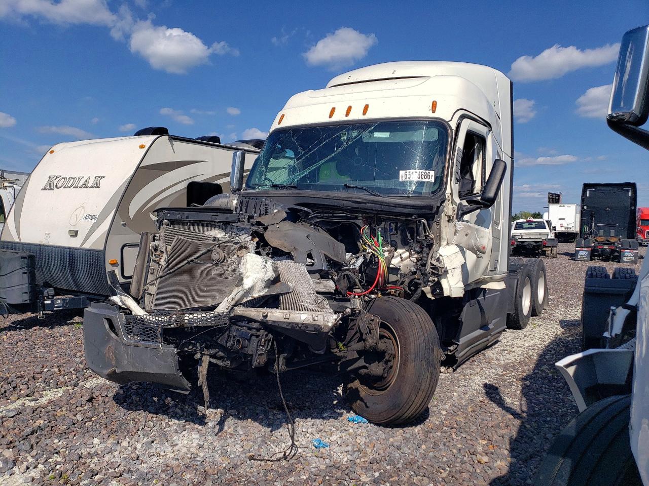 2019 FREIGHTLINER ALL OTHER SEMI TRUCK | 3AKJHPDV4KSKM2798 | UPCARS