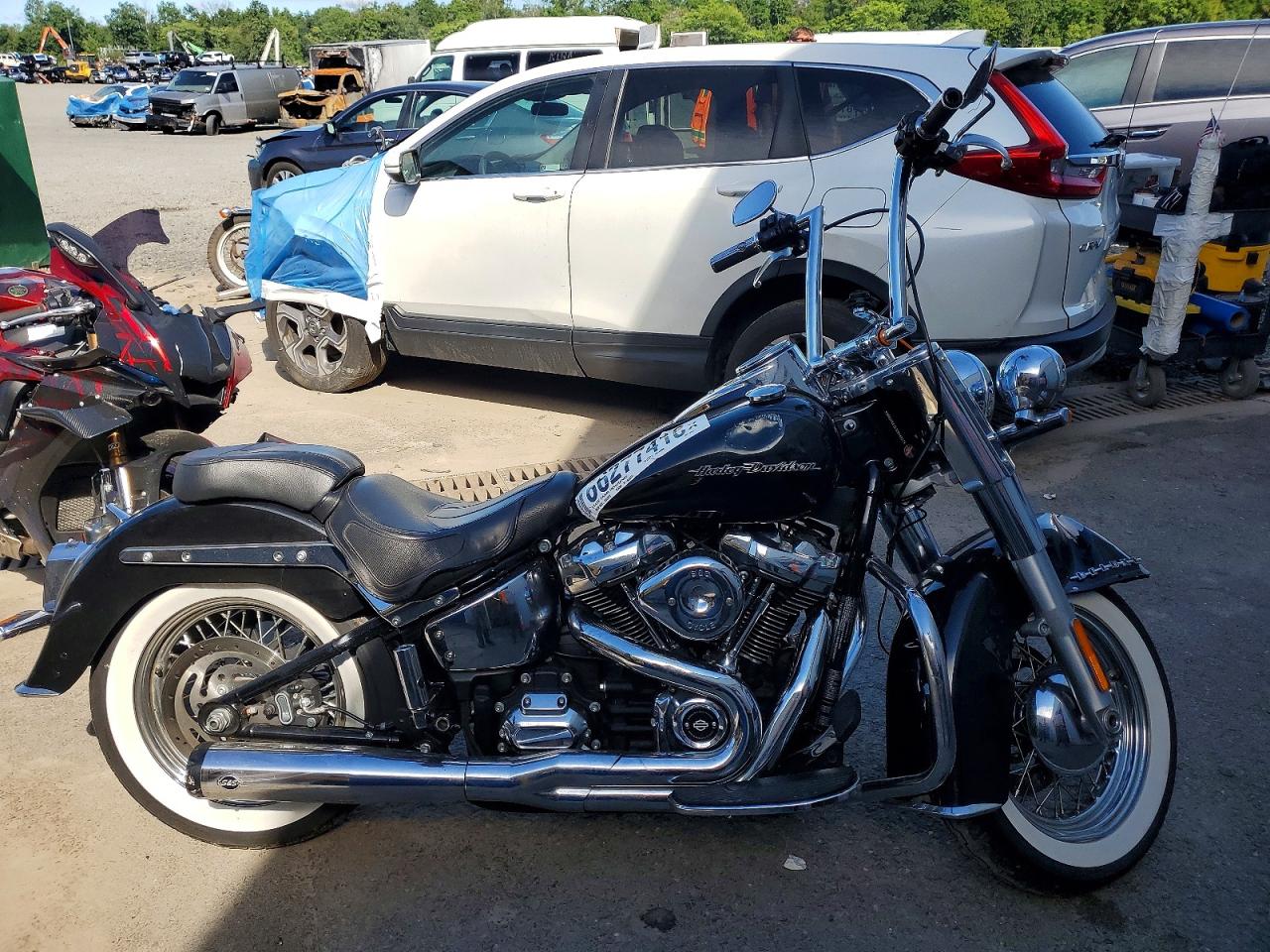 2018 HARLEY-DAVIDSON FL DELUXE | 1HD1YCJ13JC054817 | UPCARS