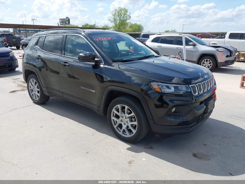 2022 JEEP COMPASS LATITUDE LUX 4X4 | 3C4NJDFB6NT169758 | UPCARS