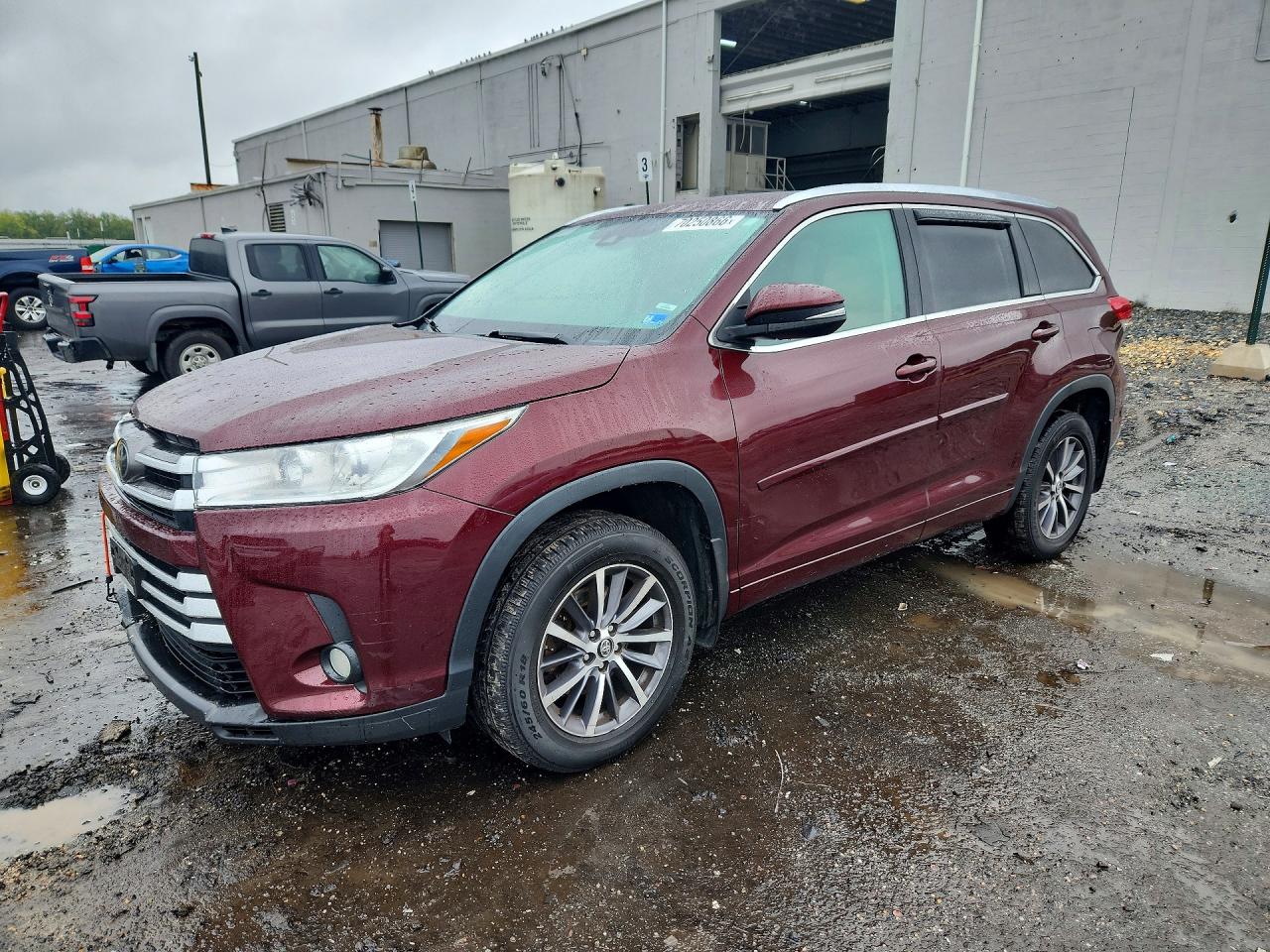 2017 TOYOTA HIGHLANDER XLE | 5TDJZRFH7HS406717 | UPCARS