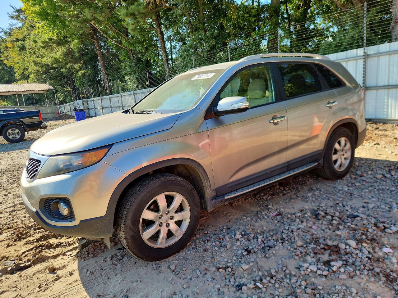 2012 KIA SORENTO LX | 5XYKT4A61CG285090 | UPCARS