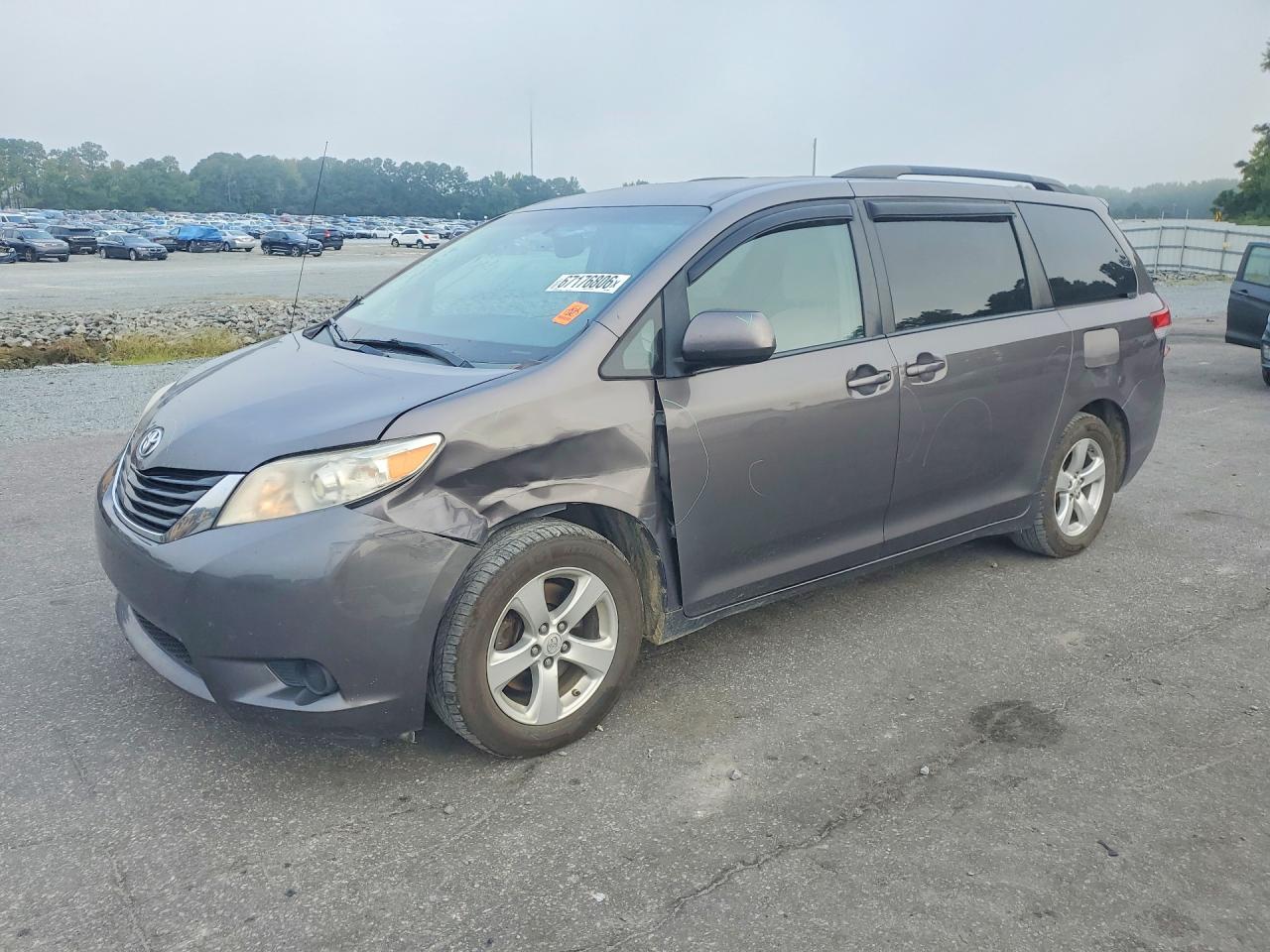 2013 TOYOTA SIENNA LE | 5TDKK3DC6DS360238 | UPCARS