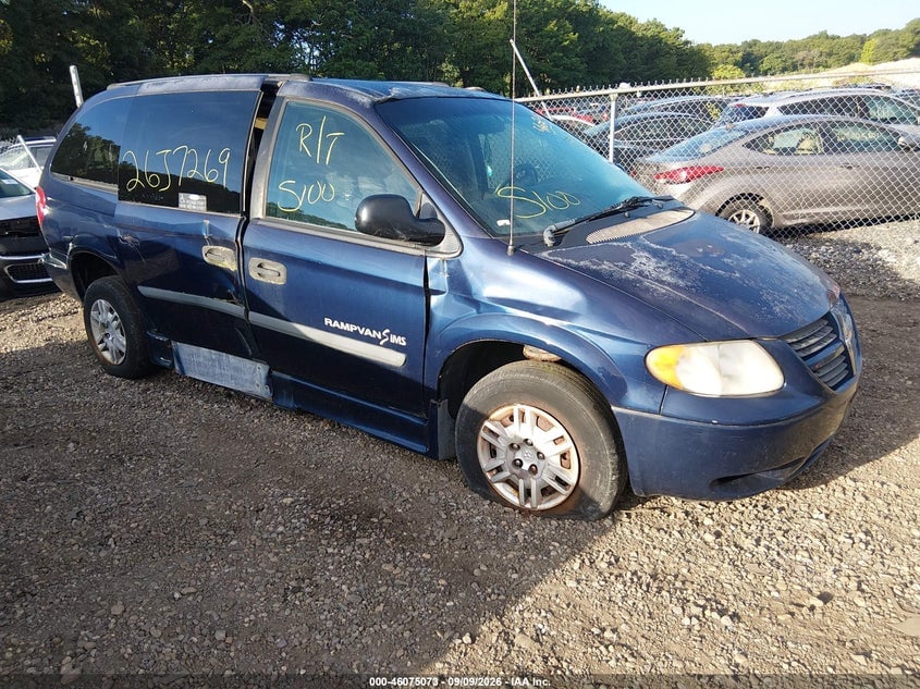 2005 DODGE GRAND CARAVAN SE | 1D4GP24RX5B245871 | UPCARS