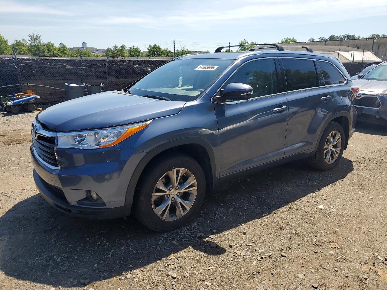 2015 TOYOTA HIGHLANDER XLE | 5TDJKRFH2FS214655 | UPCARS