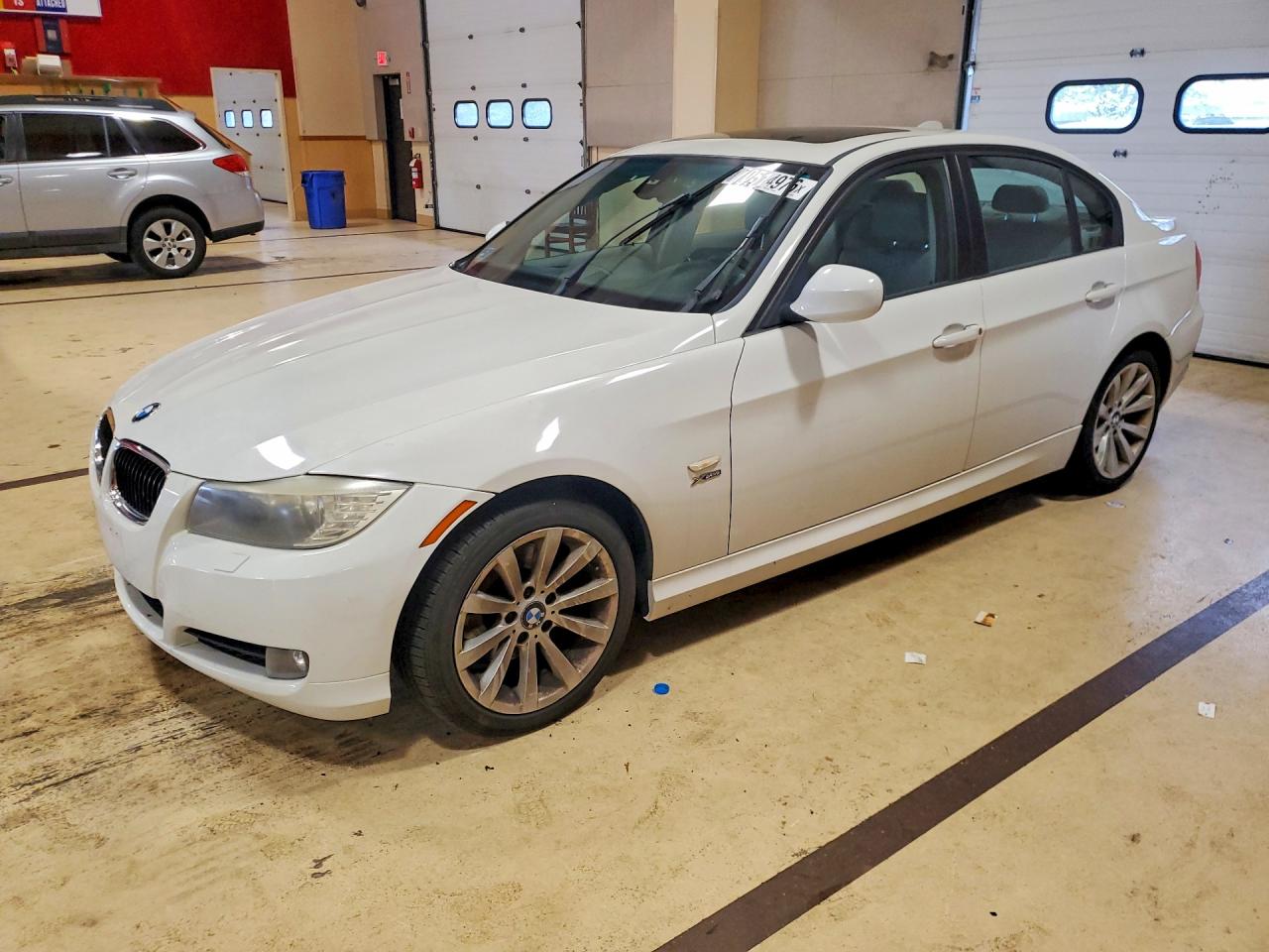 2011 BMW 3 SERIES XI | WBAPK7C52BA819630 | UPCARS
