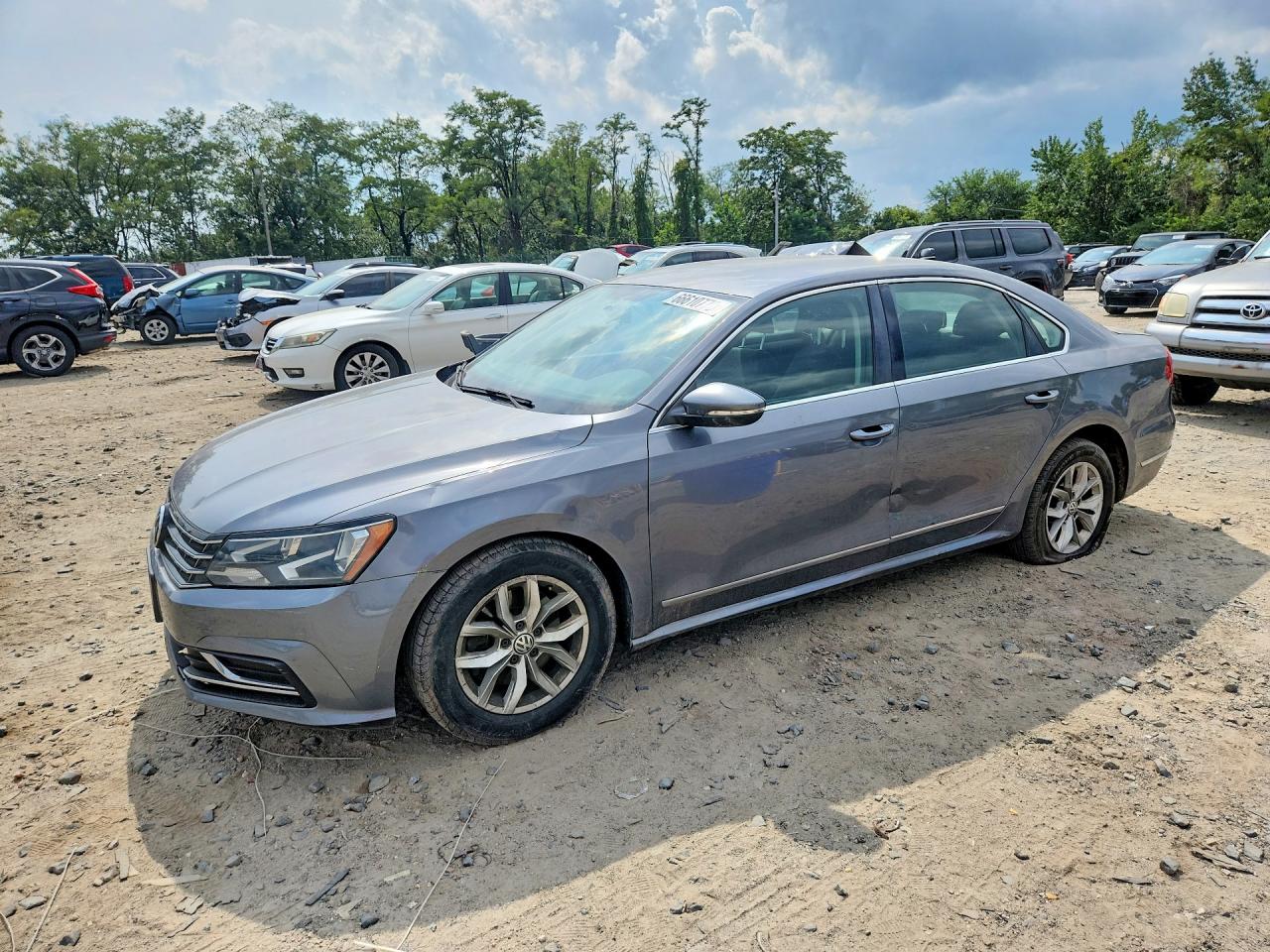 2016 VOLKSWAGEN PASSAT S | 1VWAT7A35GC009523 | UPCARS