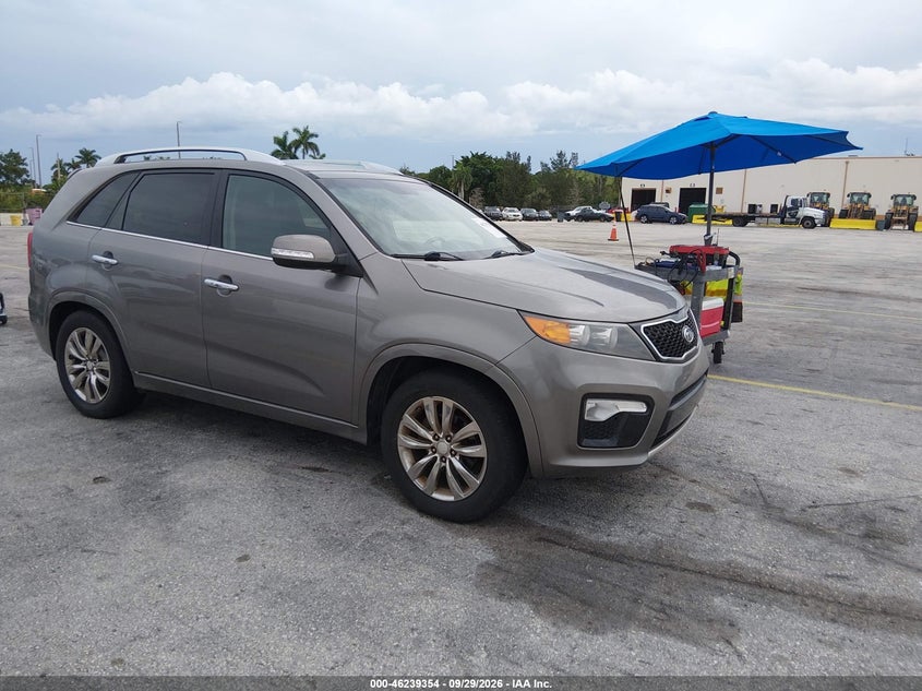 2013 KIA SORENTO SX | 5XYKW4A24DG380894 | UPCARS